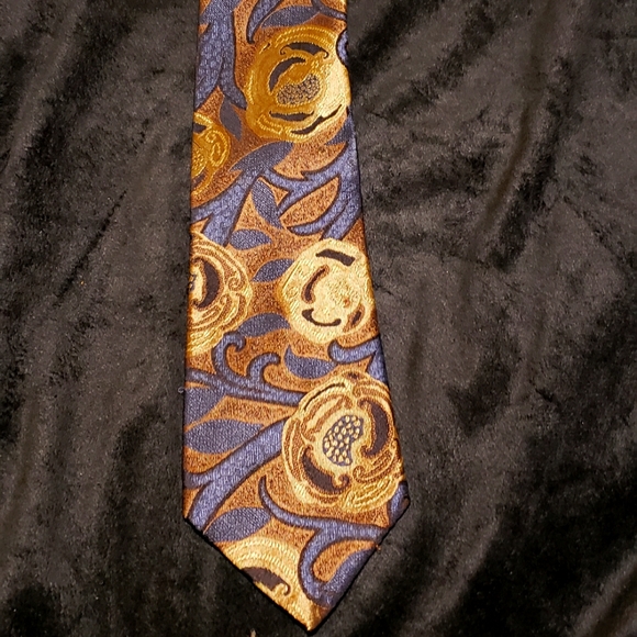 Le Chateau neck tie - Picture 1 of 2
